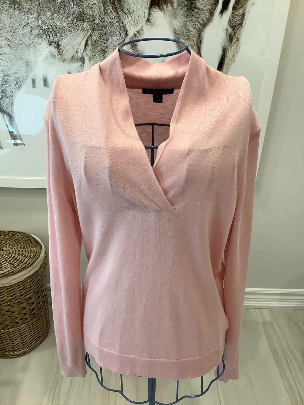 Brooks Brothers silk and cashmere pink shawl collar sweater small
